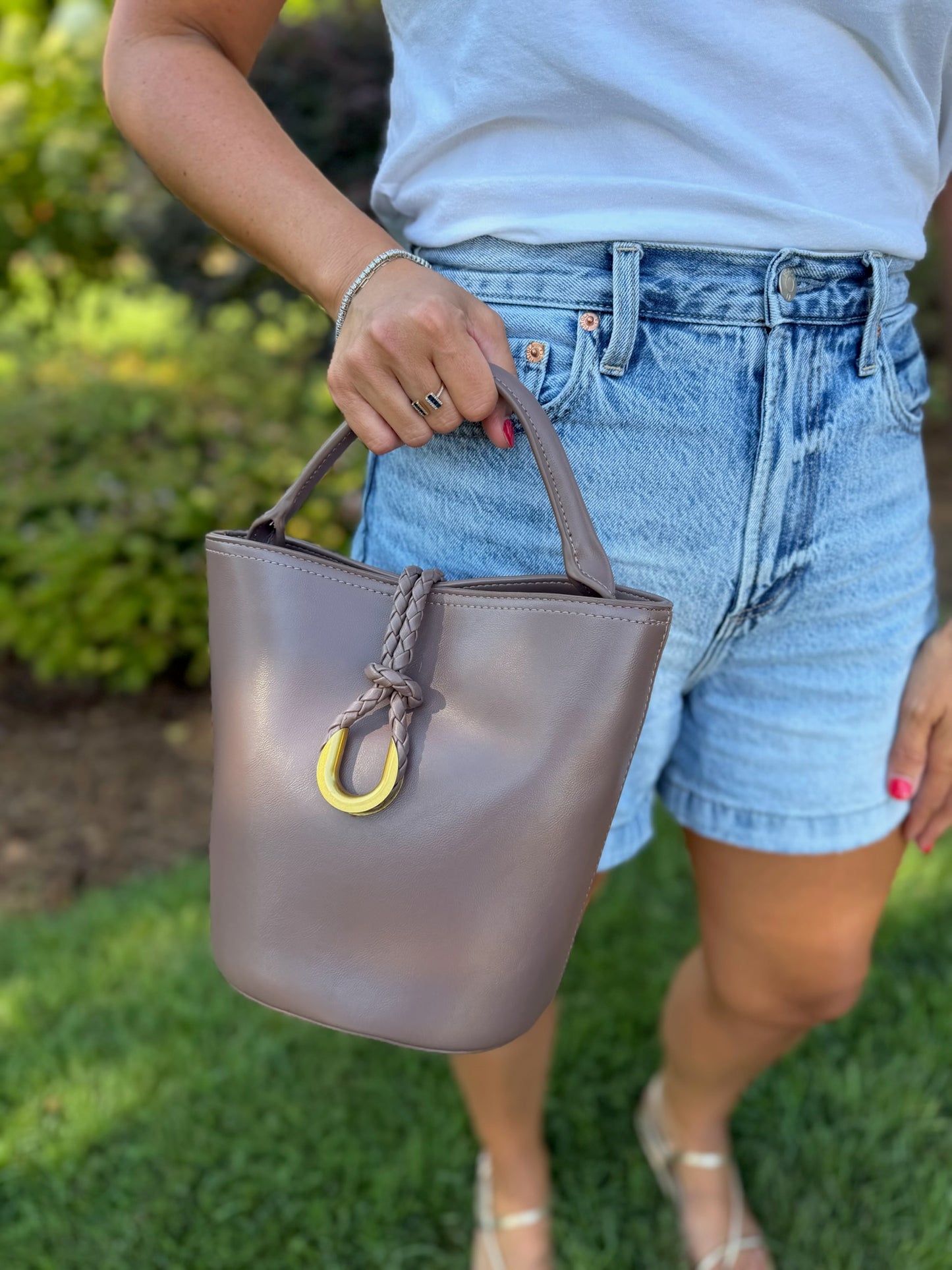 Bucket Bag - brown