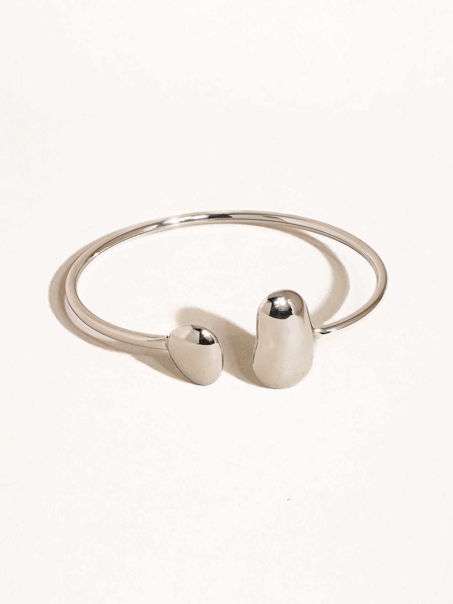 Mazie 18K Non-Tarnish Round Thin Bracelet: Yellow Gold
