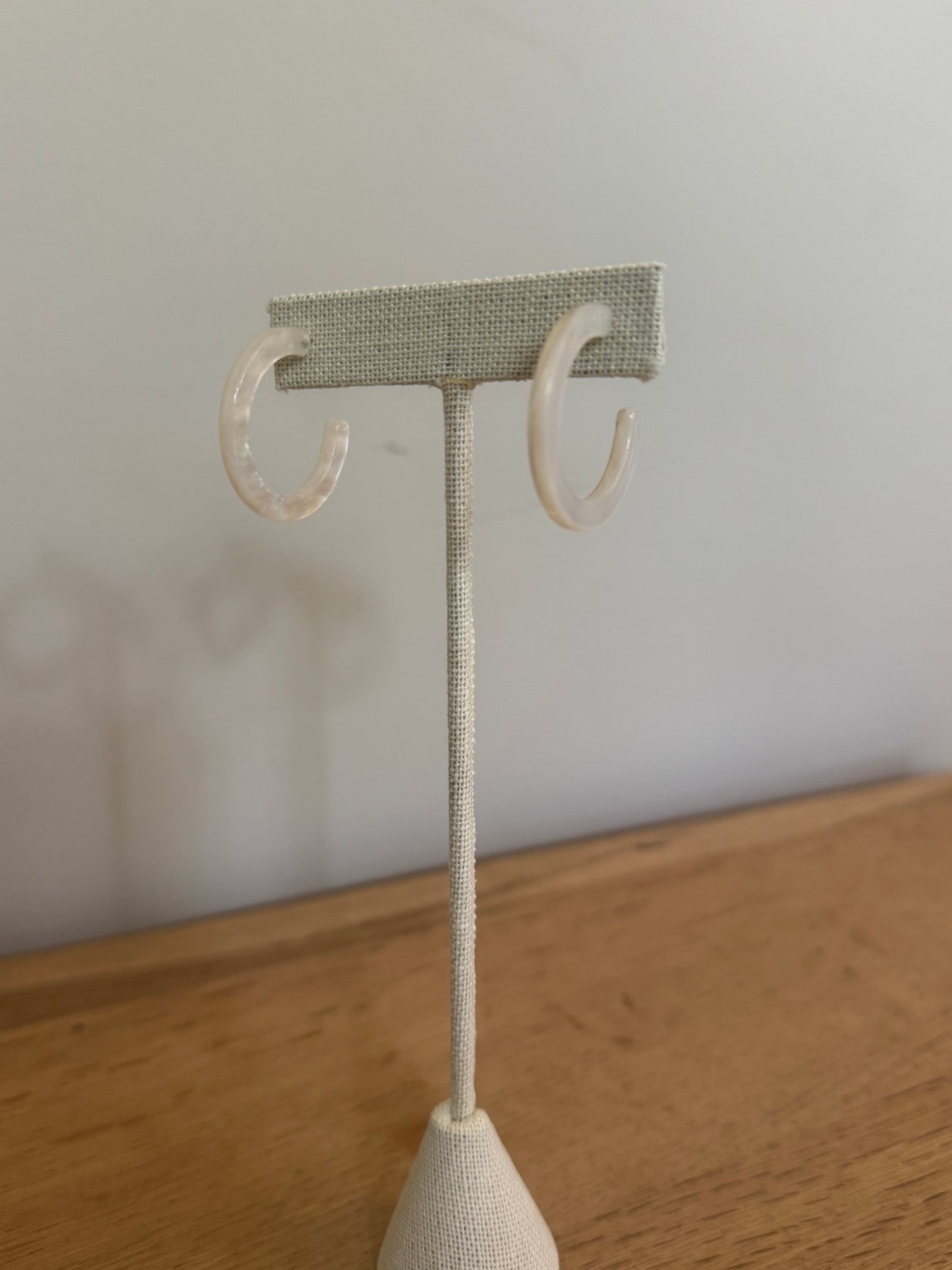 Pearl Tide Hoops