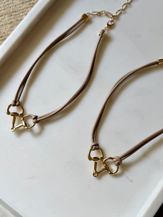 Horsebit Link Choker
