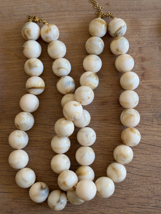 Ivory Swirl Necklace