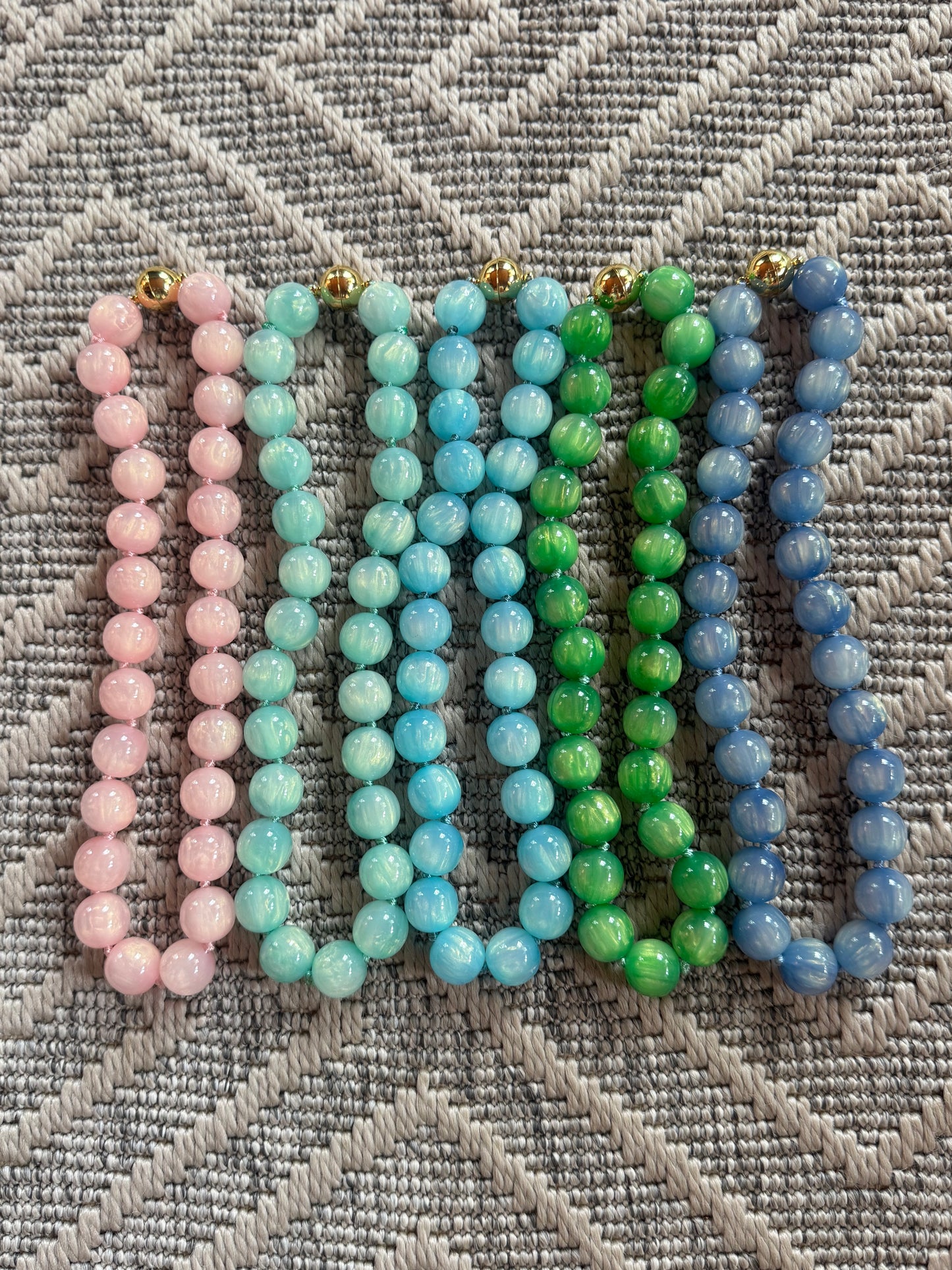 Bubble Gum Necklace MAGNETIC