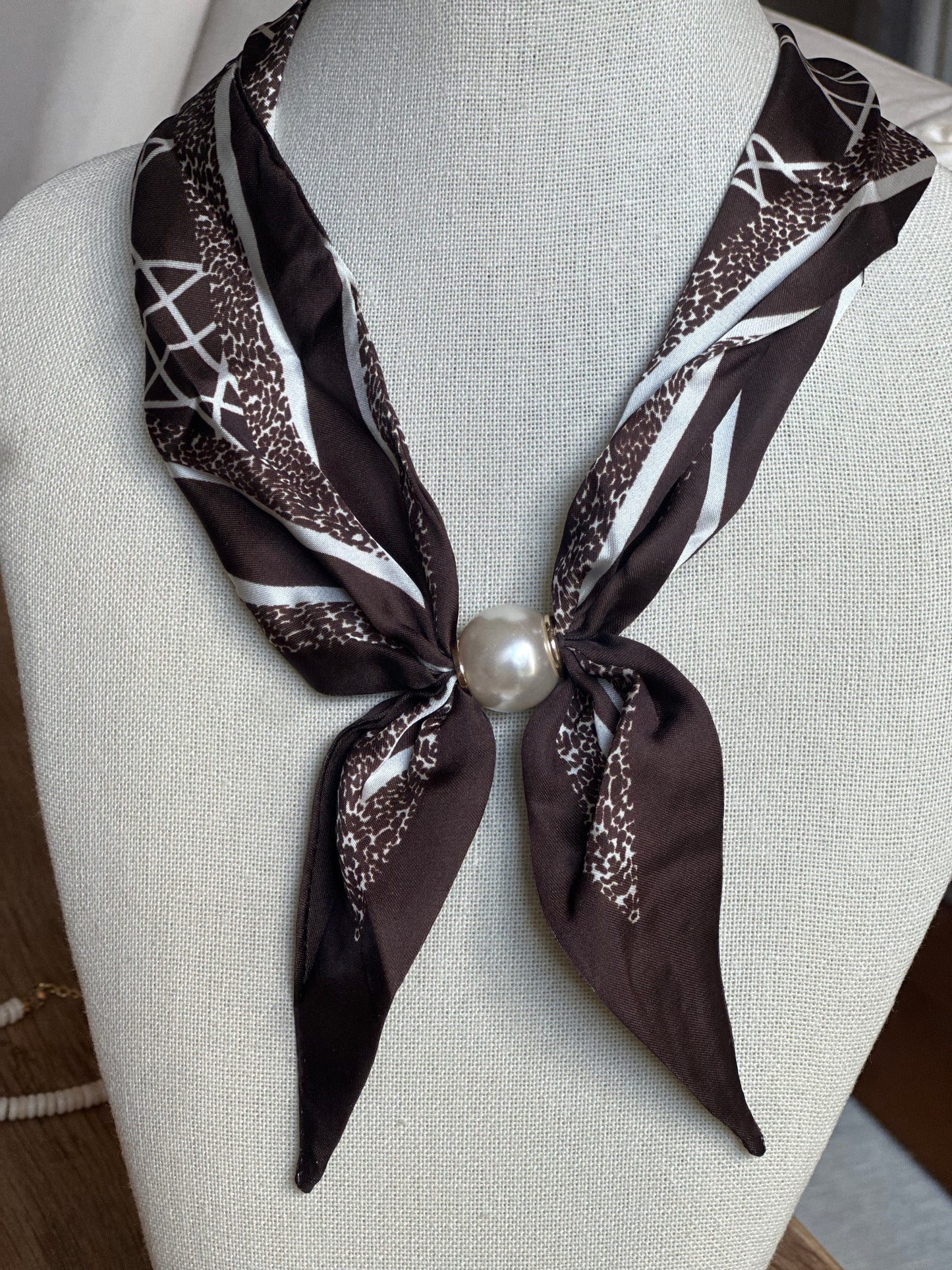 The Pearl Tie Scarf - brown