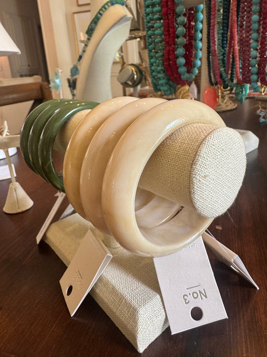 Neutral Round Bangle