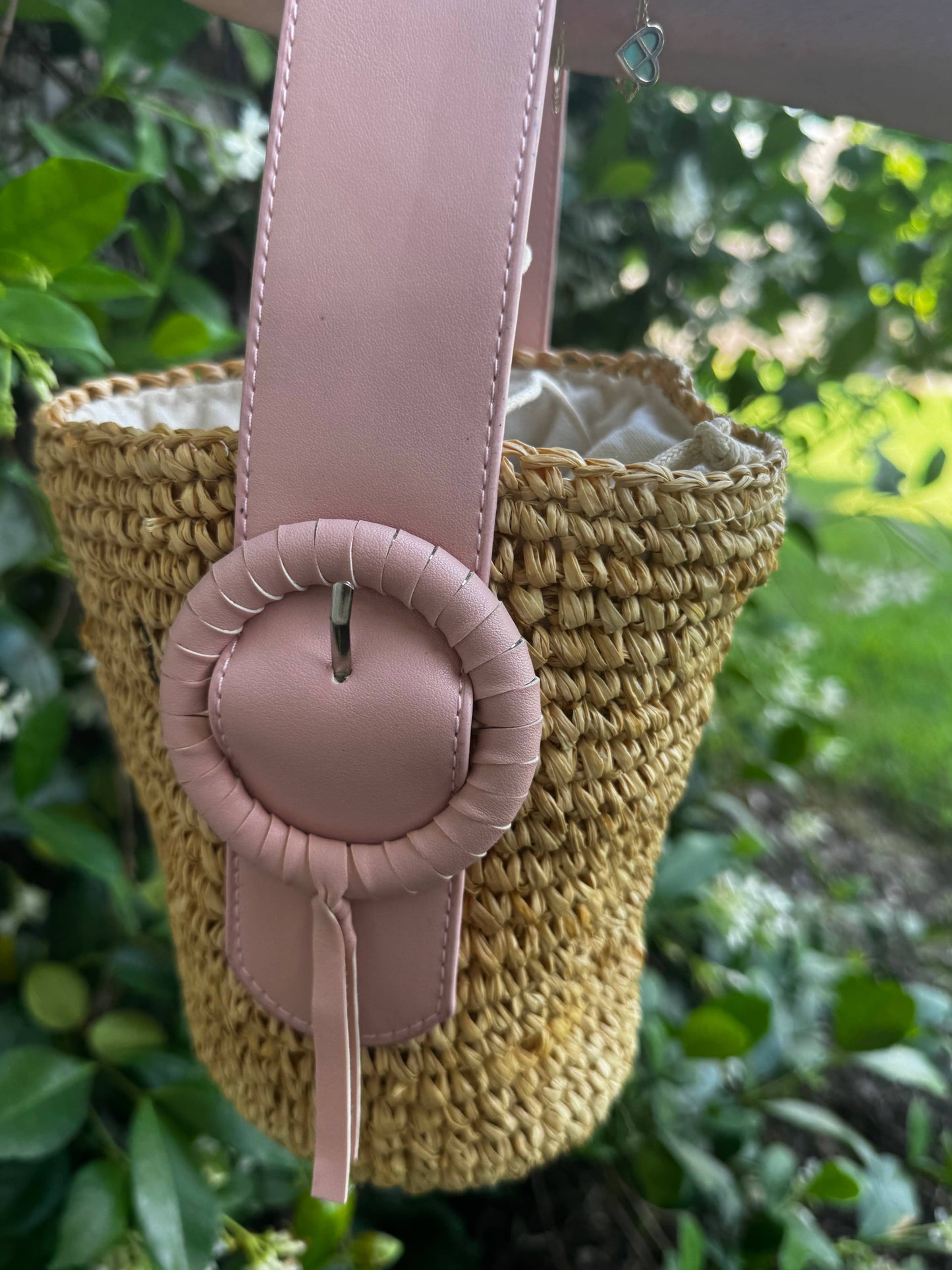 Finley Straw Bucket