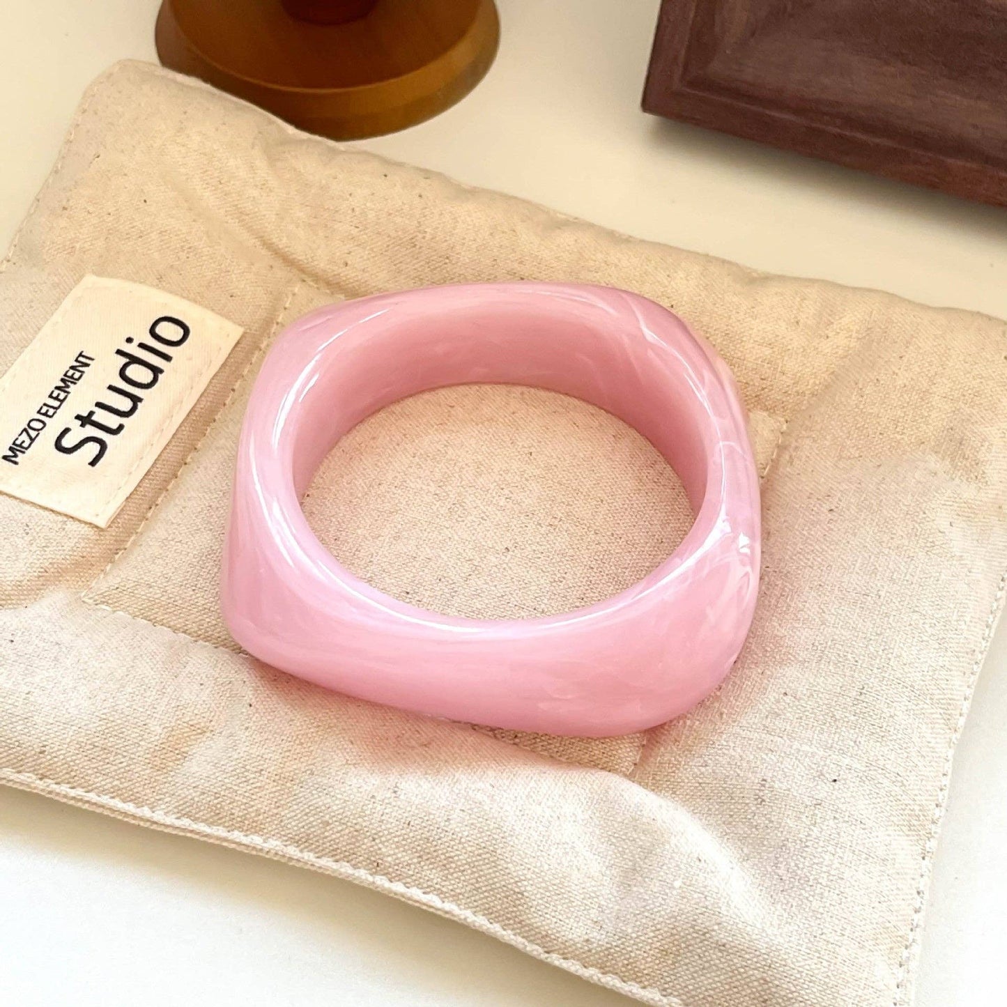 Shell Pink Bangle